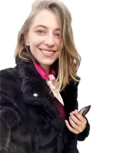 francuska literka uśmiech apaszka